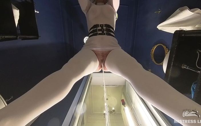 Mistress Legs: Stałaś się toaletą dla pani w białych pończochach i szpilkach