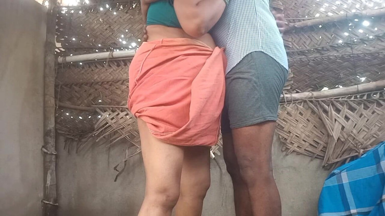 Priyanka314: Moglie tamil con hasband sesso all'aperto