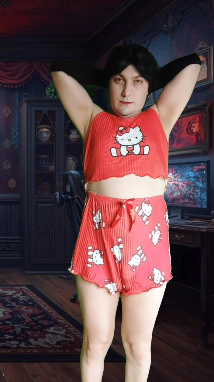 Kitty_Cross: Bílá ženská Hezká Sissy ve sladkých šortkách, booty dance