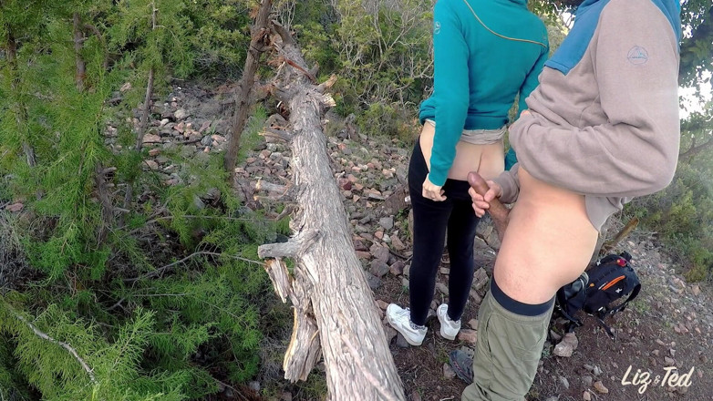 Lizandted: Tellement excitée sur la promenade vers la mer