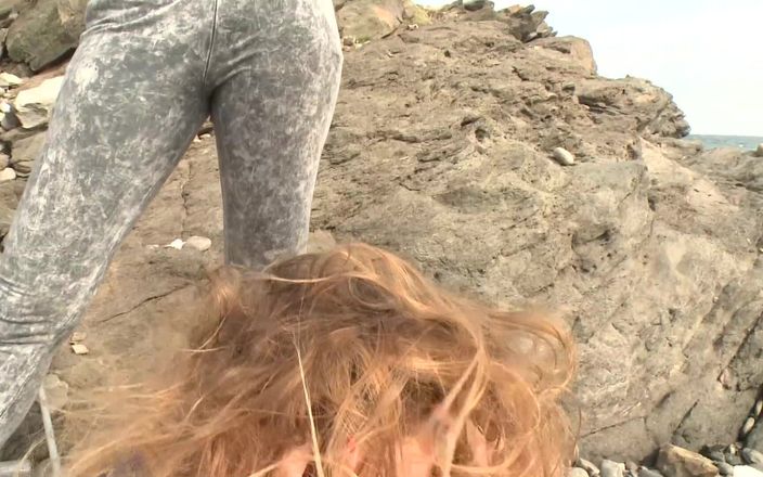 Hunterotic: Hairpulling Fight Extreme on the Rocks od Peneloppe Ferre a...