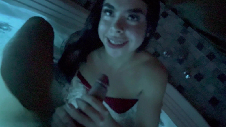 Teen amateur Latinas: Sexo En El Jacuzzi - Parte 1