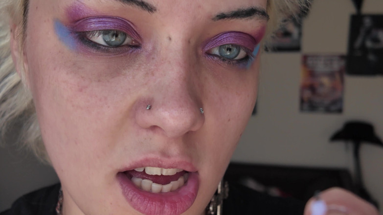 Glitterqueen1999: 4k - giantess penectomy - pria mungil di makananku