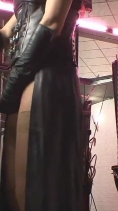 Penis dominating (Absolute BDSM films - The original)