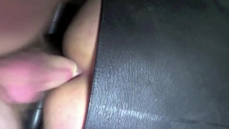 YOUNG FUCKED BY OLDER: Jonge kerel geneukt door oudere biseksuele