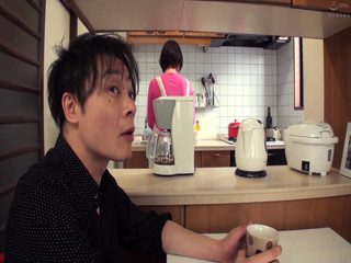 Raptor Inc: Стволовая мама жены и зять взволнованы, когда они смотрели порно в одиночестве вместе