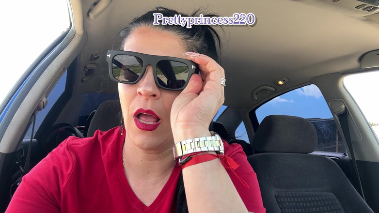 Panfil corina: कार में धूम्रपान