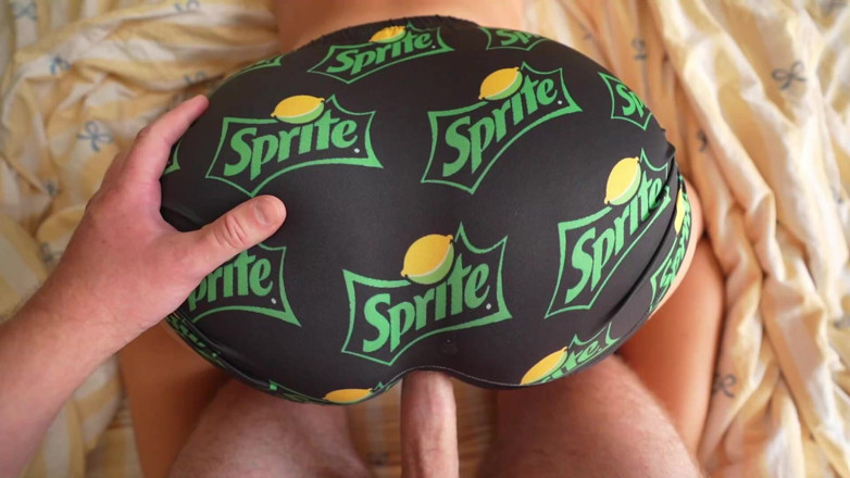 Booty_assx: Fucked a Girl with a Big Ass Through a Tight...