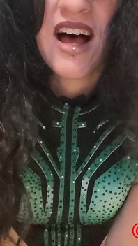 Hela Giantess Rampage