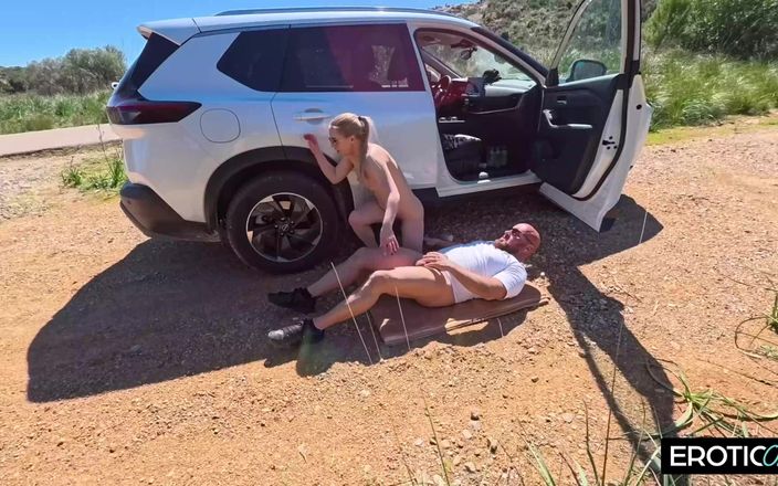 German bitch hunter: Německý děda se setkává se sexy blondýnkou kvůli nezapomenutelné venkovní...