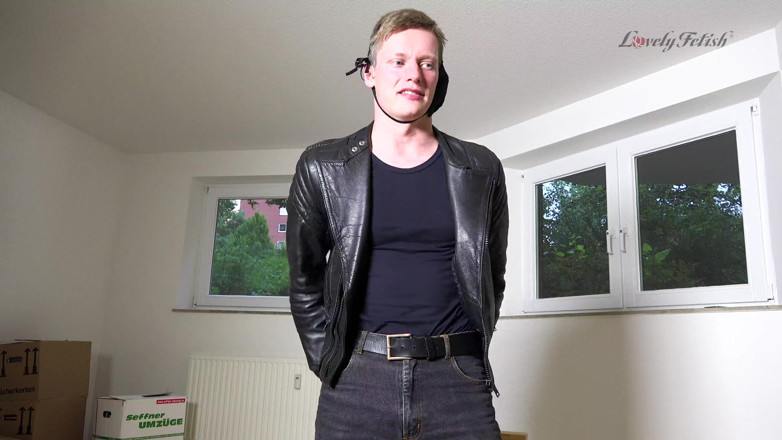 Lovely Male Fetish: Arons first self spanking