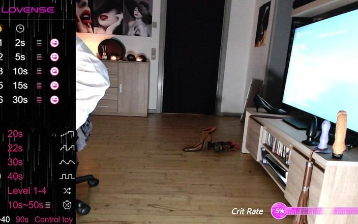 wicki von trannyston: Výprask a sání robertku online s ovládáním My Lush