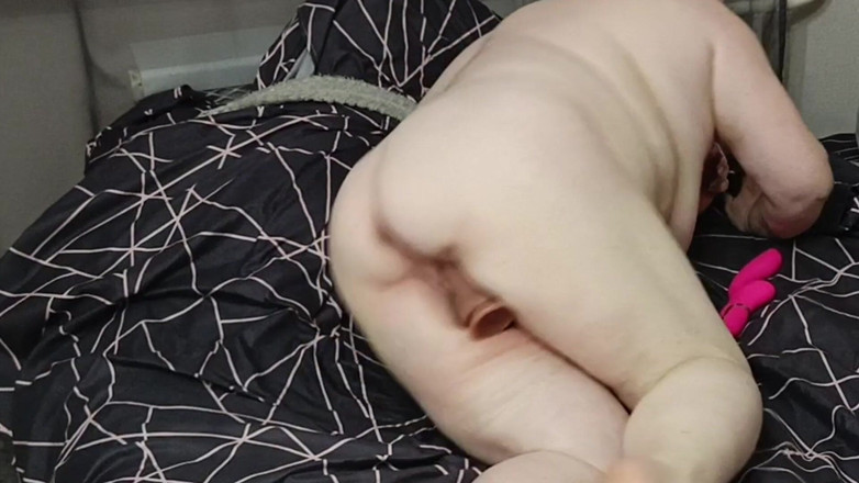 Zona901: 보지를 자위하고 거유를 쓰다듬는 이웃