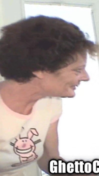 Deprimida abuela chupando polla pro británica escoria del ghetto mamada puta bag
