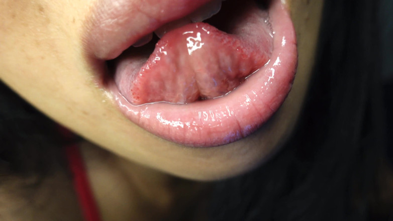 Asmr_mouth: Se vad den här micken får mig att göra