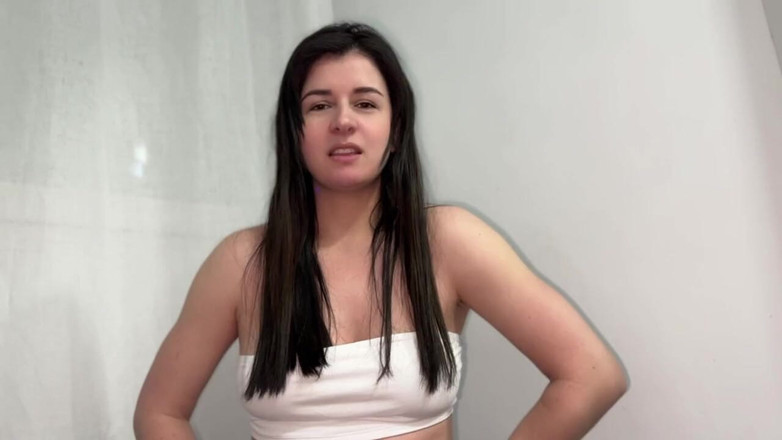 Sweetfantasy131: Adik tiri saya tiba panas selepas latihan