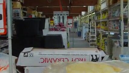 Popp Sylvie: Cumshot at the hardware store