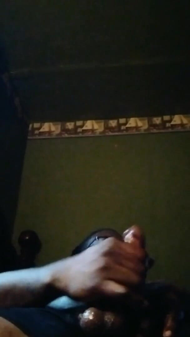 Dewon1981: Bbc solo masturbation with cumshot