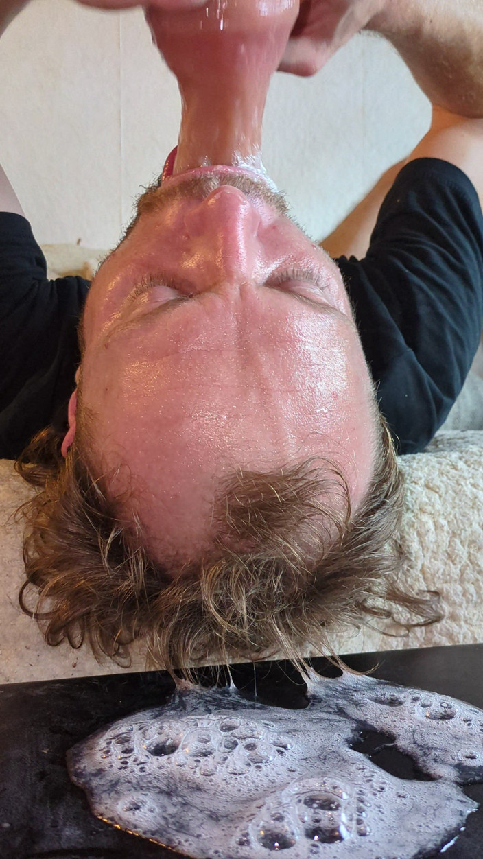 Deepthroat Madness: Some Hardcore up Side Down Gagging Spit Training