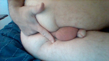 Pellefnatt: Playing with my asshole with fingers as well