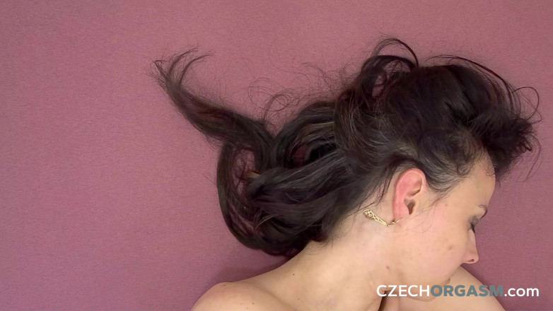 Czech Orgasm: チェコのオーガズム34:クリトリスが激しく動き、液体があちこちに溢れている