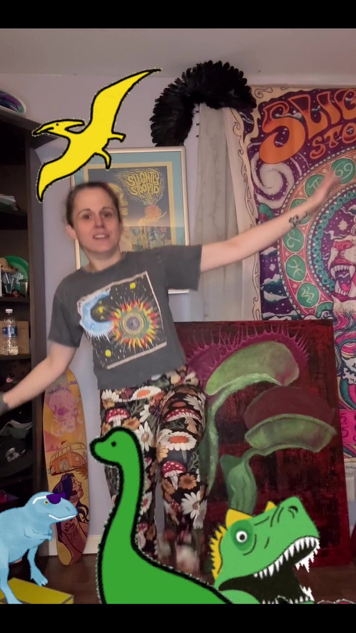 Suzy Wylde: We Are Dino Dancing!