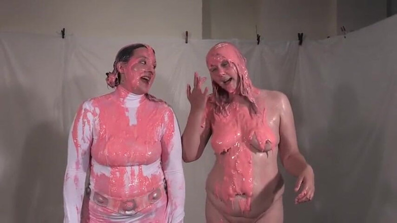 Gunked up girls: Lola and Jodie - Star Trek vs Star Wars