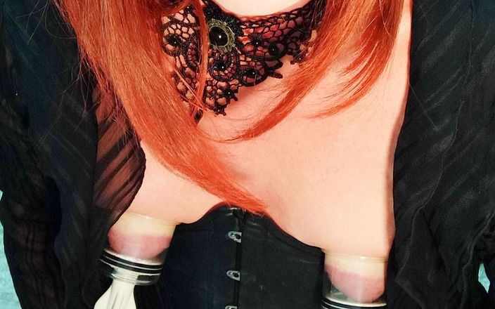 Emma Browne: Gadis trans dengan pentil bengkak muncrat banyak bangot