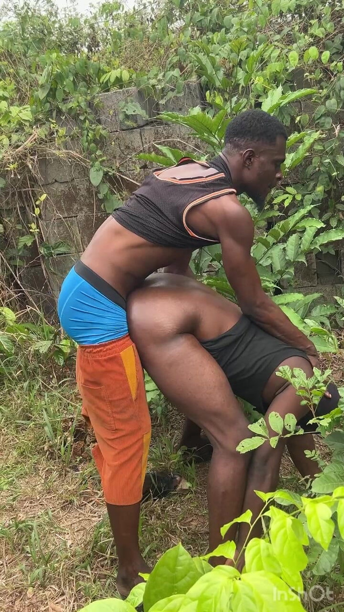 Masknaija: Orgia na buceta grossa da floresta