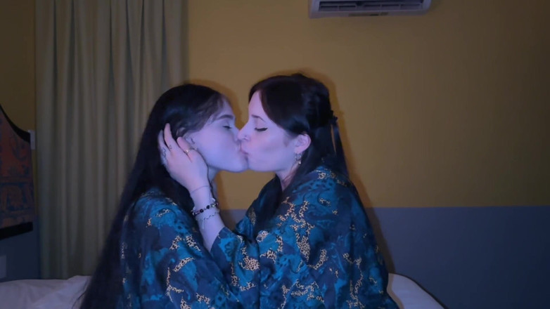LuchCrush: I Fucked My Lesbian Stepsister Raw: Session of Slut