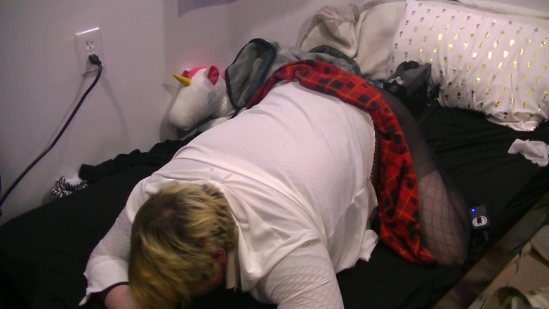 Roxxie rae page: Üniversiteli kız pistonla