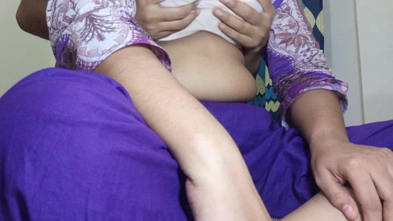 Nadiyabd: Tonight I Fucked My Stepsister's Milk Dripped in an Empty...