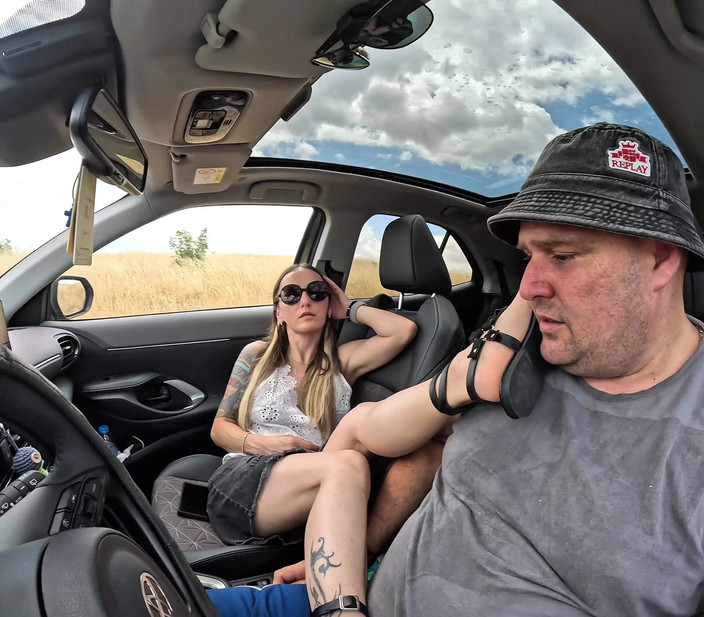 Mistressyammyboots: Tu Lugar Está Debajo