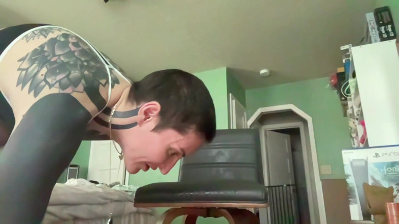Twerking Elle: 1 Hour Dildo Riding and Sloppy Deep Throat