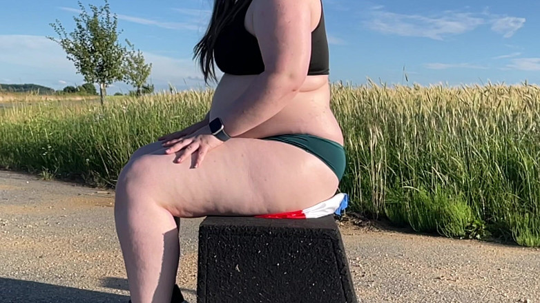 BeachBallsDuo: Special de lenjerie intimă! Am zdrobit 11 beachballs cu Noastre 105 și 95 Kg!