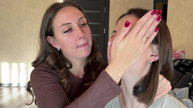 Hottie goddess: Bofetada en la cara, mejilla roja