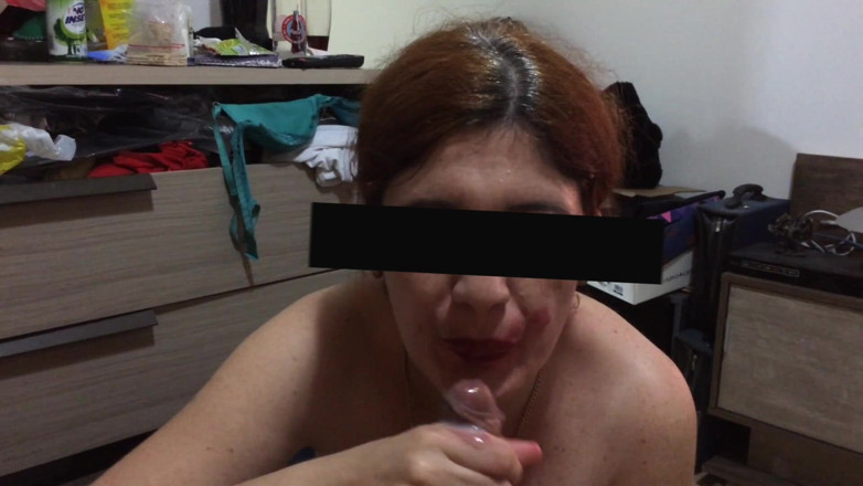Masked woman: Kızıl Saçlı Eşim Oral Seks Yapıyor Ve ağzına Boşalana Kadar...