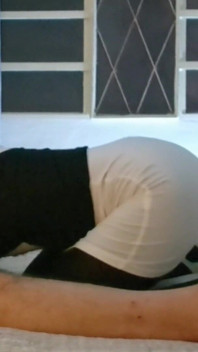 MILF z cudownym seksem oralnym z wytryskiem w ustach