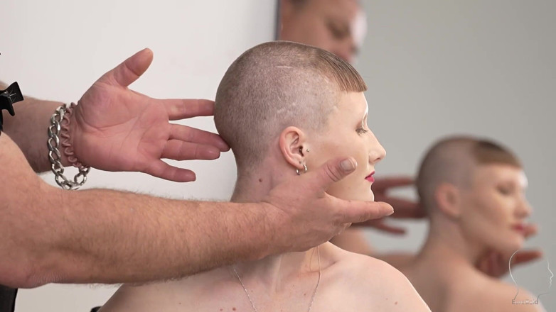 Euro Bald: Nika 2