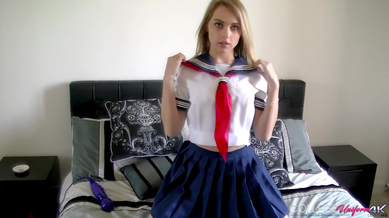 College Uniform: ไม้กายสิทธิ์รักญี่ปุ่น นำแสดงโดย Chloe Toy