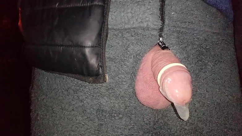 Rockardglans: Third condom wank for jonny outdoor at night. Rockard Stepdaddy
