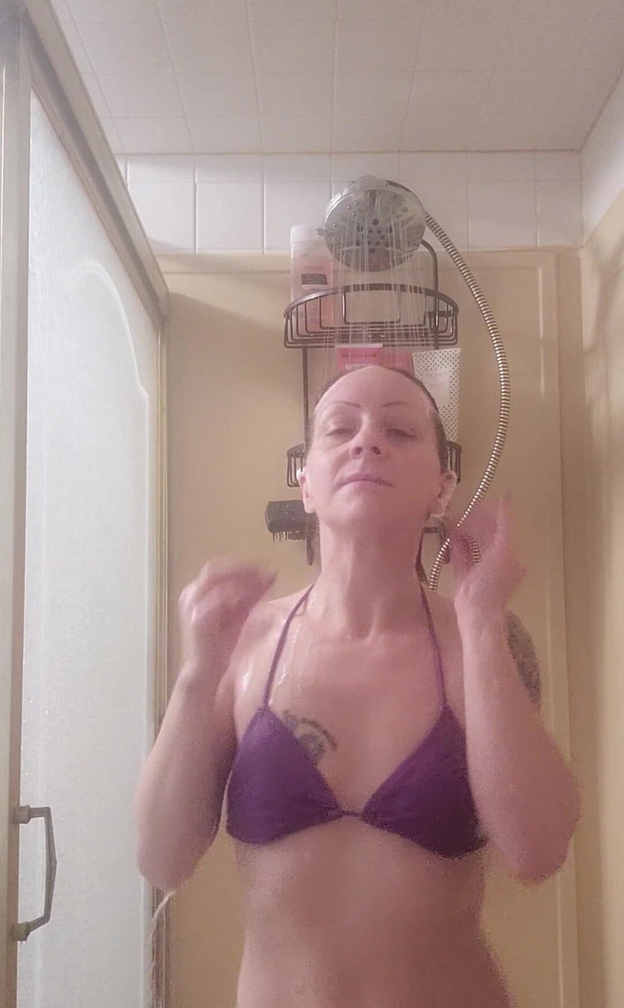 Raven Willow: Para todos mis amantes del cabello miran como lo lamo...