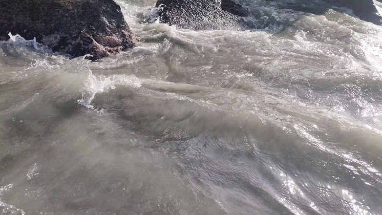 LiL Latin Goddess: Bts Blooper Open Ocean Phootshot