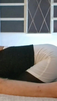 MILF with a Gorgeous Body Gives a Blowjob and Cums in Her Mouth