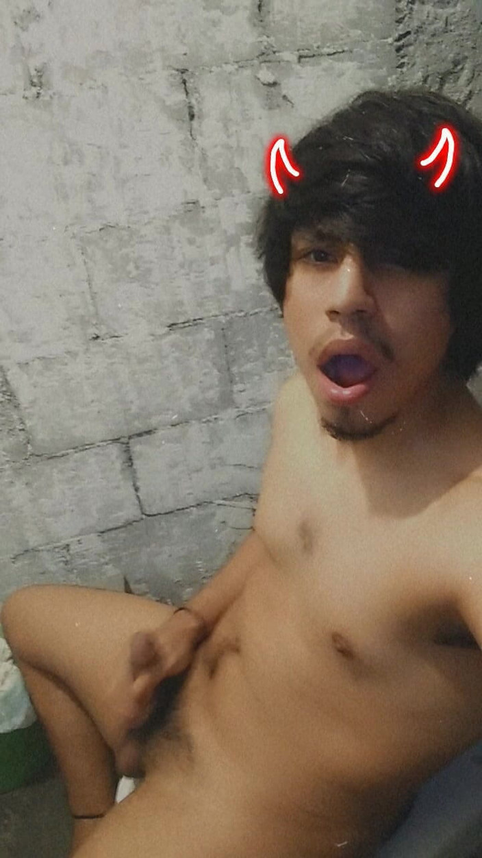 AlexAlejandro13: トイレの熱い悪魔