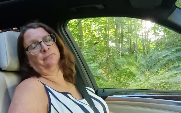MrLoverMan: Sex in the Car with a Beautiful, Sexy Stranger