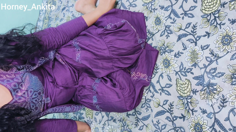 Horney_Ankita: Fotto la mia sorellastra figa stretta hindi chiaro sesso audio,...