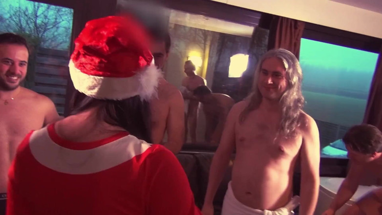 Cumbizz: Pregnancy panic on xmass eve see the panic in her...
