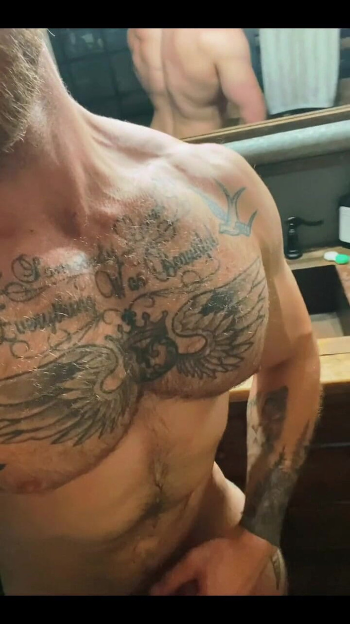 Leo Bayne: Non puoi incolpare un ragazzo di essere un po 'lussurioso, giusto?