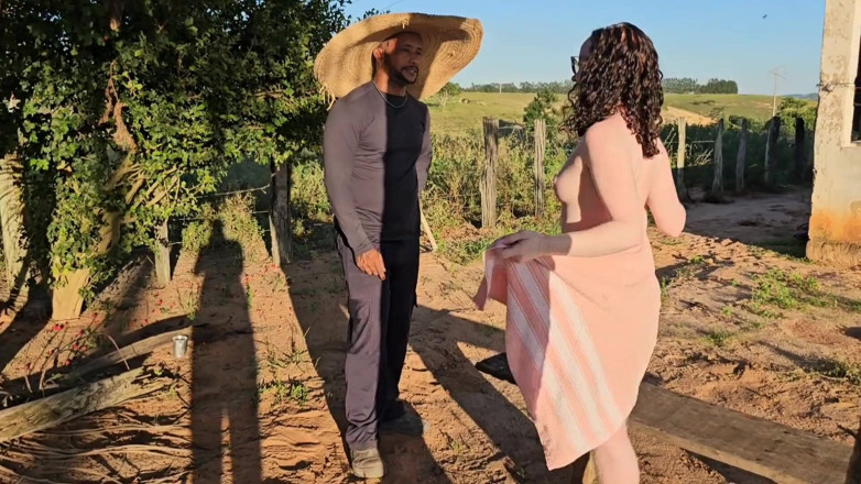 Lorrany exotica: Viděl jsem svého souseda vyhrát yard na horkém slunci a...